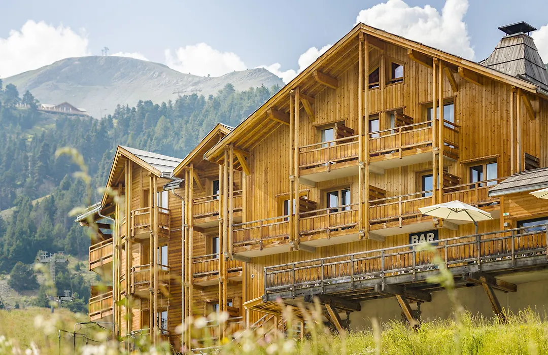 Anova Hotel & Spa-1